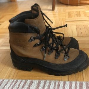 Danner combat hiking boots